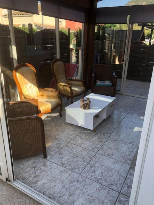 Pavillon 3 Chambres Avec Veranda Et Climatisation. Sorede Ngoại thất bức ảnh