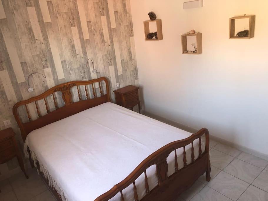 Pavillon 3 Chambres Avec Veranda Et Climatisation. Sorede Ngoại thất bức ảnh